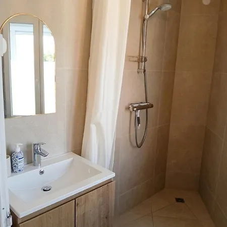 Maisonnette Au Centre * סן-ברבן-לה-פן