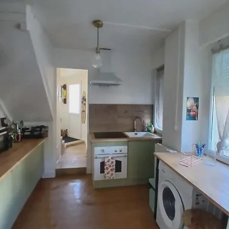 Maisonnette Au Centre